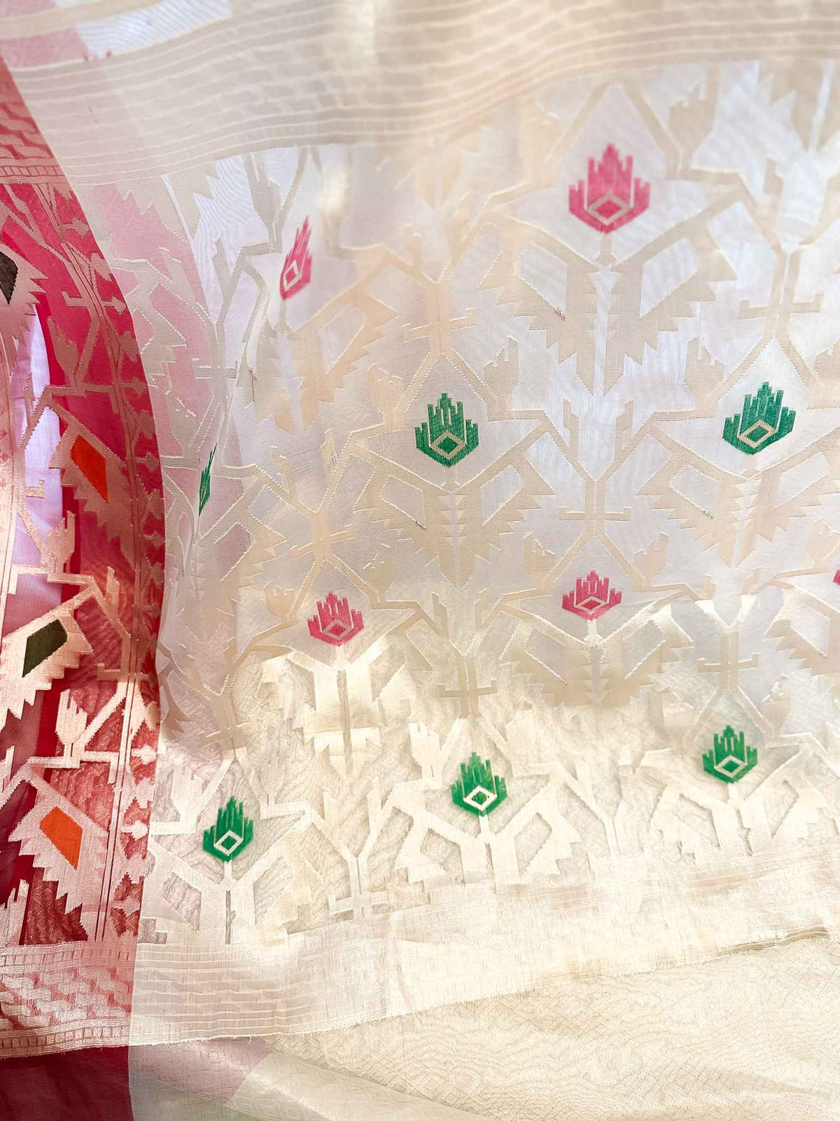 Shubranjali — Bamboo Kora Saree in White with Geometric Jaal Weave