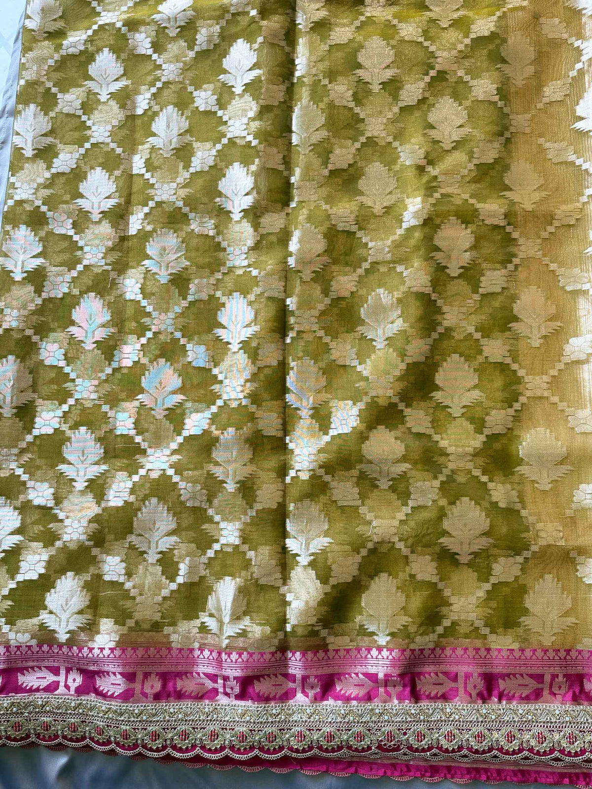 Ranjika — Bamboo Kora Saree in Olive-Green with Scallop Lace Border