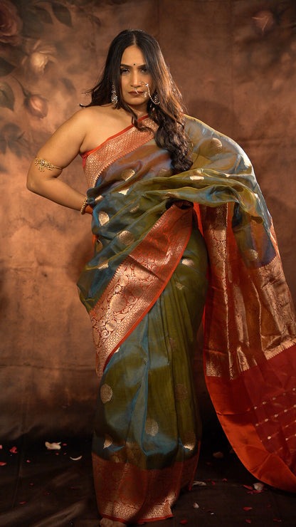 Vanahilā — Green Chanderi Silk Saree with Red Border