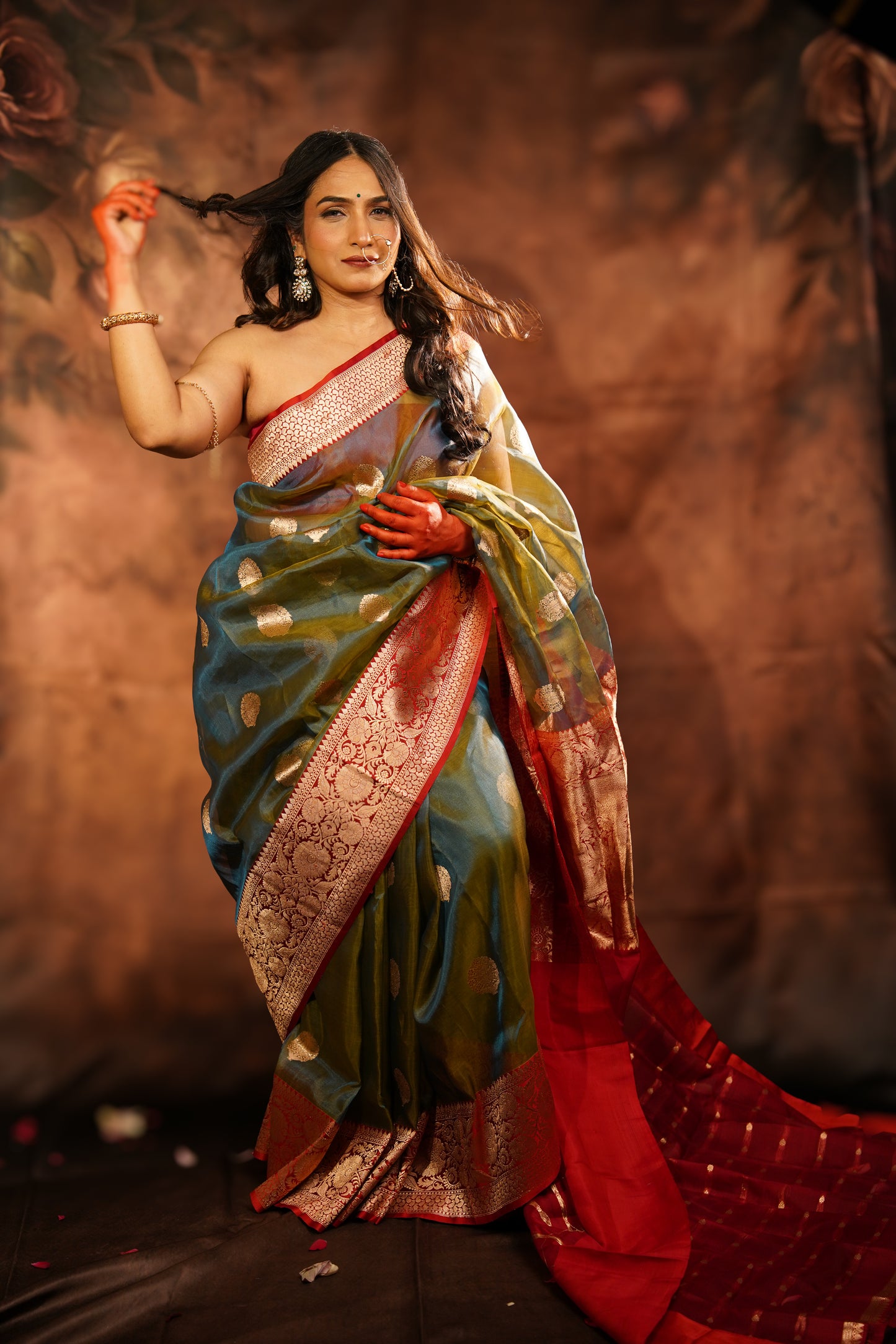 Vanahilā — Green Chanderi Silk Saree with Red Border