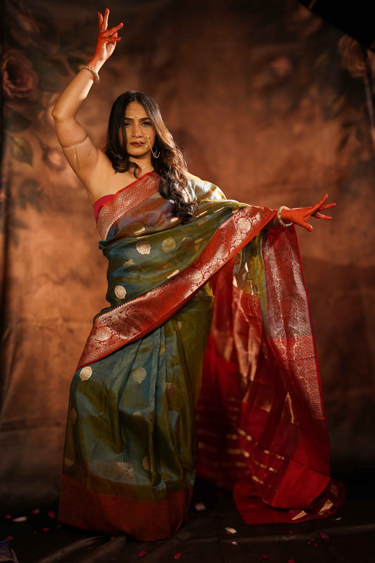 Vanahilā — Green Chanderi Silk Saree with Red Border