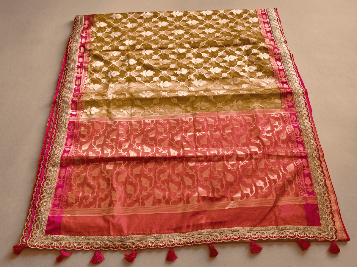 Ranjika — Bamboo Kora Saree in Olive-Green with Scallop Lace Border