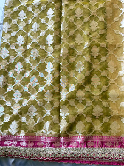 Ranjika — Bamboo Kora Saree in Olive-Green with Scallop Lace Border