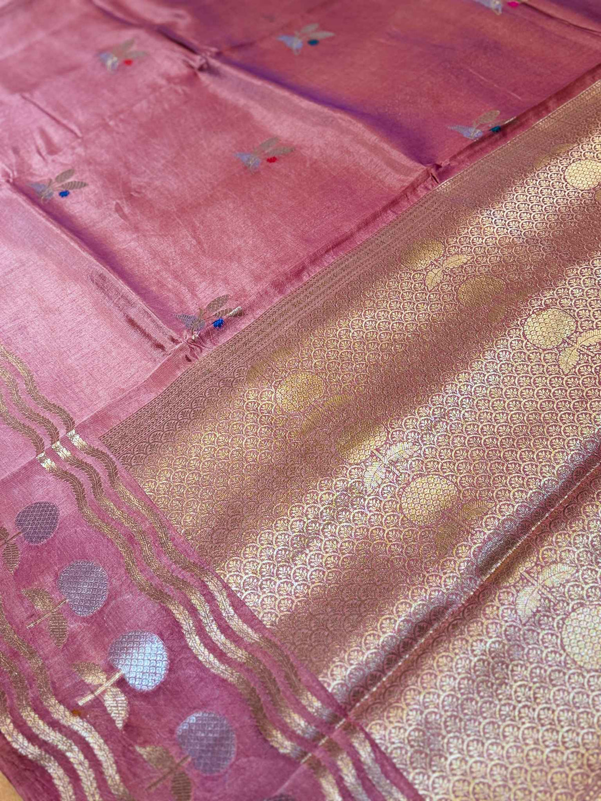 Kamakshi — Raw Mango Silk Saree in Dusty Mauve with Woven Floral Motifs